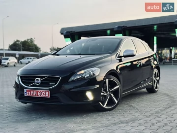 Авто Volvo V40 2015 № 7817517