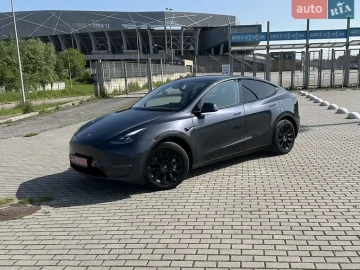 Авто Tesla Model Y 2024 № 7817599