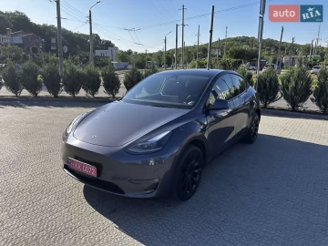 Авто Tesla Model Y 2023 № 7817600