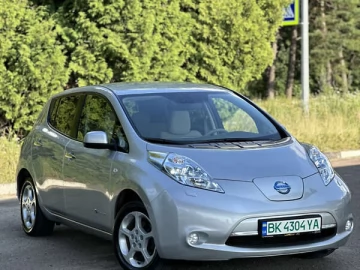 Авто Nissan Leaf 2012 № 7817666