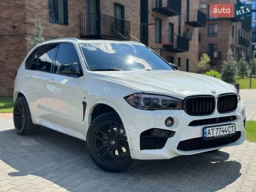 Авто BMW X5 2017 № 7817795