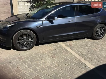 Авто Tesla Model 3 2018 № 7817888