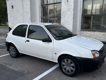 Авто Ford Fiesta 2000 № 7817909