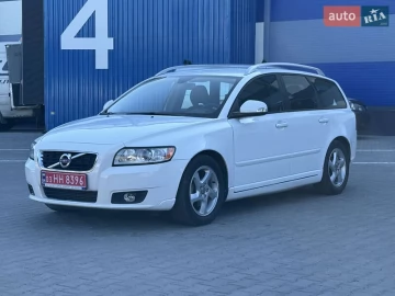Авто Volvo V50 2012 № 7817934