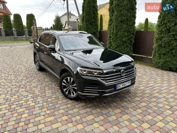 Авто Volkswagen Touareg 2018 № 7817977
