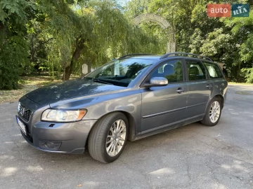 Авто Volvo V50 2008 № 7817981