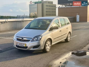 Авто Opel Zafira 2009 № 7818001