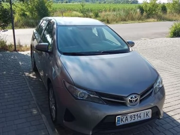 Авто Toyota Auris 2013 № 7818034