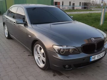 Авто BMW 7 Series 2005 № 7818103