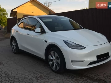 Авто Tesla Model Y 2021 № 7818160