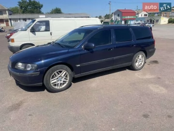 Авто Volvo V70 2001 № 7818212