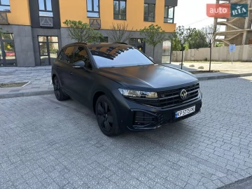 Авто Volkswagen Touareg 2024 № 7818324