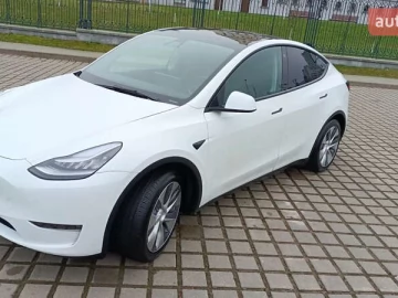Авто Tesla Model Y 2023 № 7818465