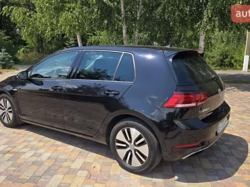 Авто Volkswagen E-Golf 2019 № 7818584