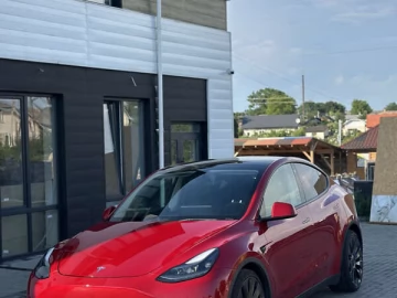 Авто Tesla Model Y 2021 № 7818629