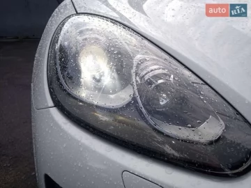 Авто Porsche Cayenne 2015 № 7818639