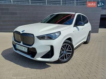 Авто BMW Ix1 2024 № 7818837