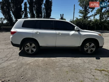 Авто Toyota Highlander 2011 № 7818956