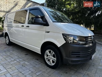 Авто Volkswagen Transporter 2017 № 7818985