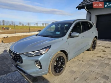 Авто Ford Escape 2023 № 7819015