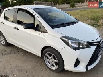 Авто Toyota Yaris 2014 № 7819154