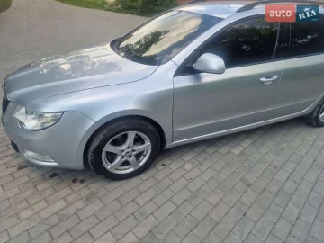 Авто Skoda Superb 2011 № 7819400