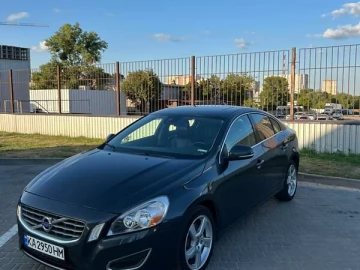 Авто Volvo S60 2013 № 7819686