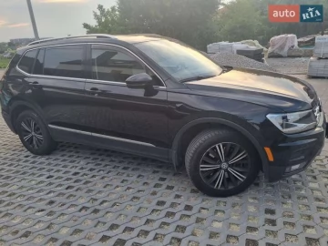 Авто Volkswagen Tiguan 2017 № 7819783