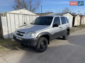 Авто Chevrolet Niva 2012 № 7819836