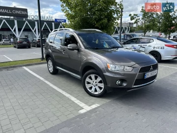 Авто Mitsubishi Outlander Xl 2010 № 7819961