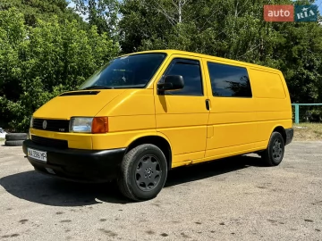 Авто Volkswagen Transporter 2000 № 7819970