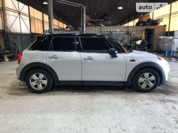 Авто MINI Hatch 2019 № 7820067