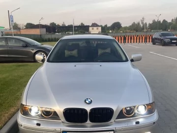 Авто BMW 5 Series 2003 № 7820107