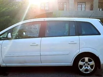 Авто Opel Zafira 2009 № 7820109