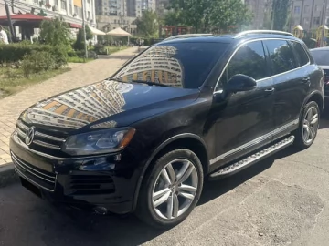 Авто Volkswagen Touareg 2012 № 7820139