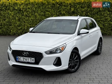 Авто Hyundai Elantra Gt 2017 № 7820216