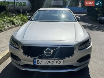 Авто Volvo S90 2017 № 7820237