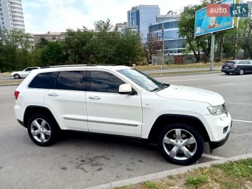 Авто Jeep Grand Cherokee 2012 № 7820315