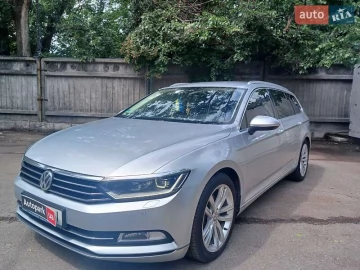 Авто Volkswagen Passat 2017 № 7820490