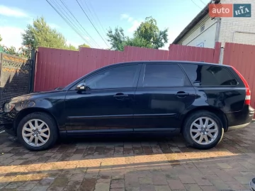Авто Volvo V50 2007 № 7820571
