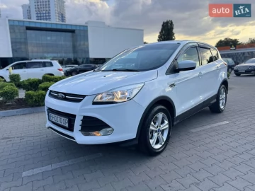 Авто Ford Escape 2013 № 7820610