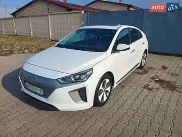 Авто Hyundai Ioniq 2017 № 7820639