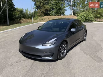 Авто Tesla Model 3 2018 № 7820870