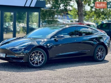 Авто Tesla Model 3 2019 № 7821058