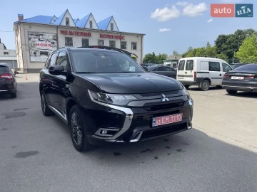 Авто Mitsubishi Outlander 2019 № 7821131