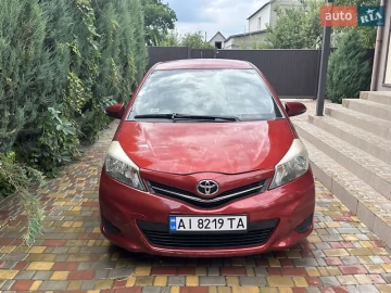 Авто Toyota Yaris 2011 № 7821225