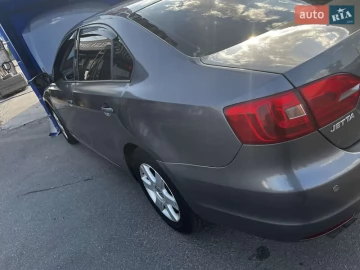 Авто Volkswagen Jetta 2012 № 7821229
