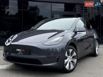 Авто Tesla Model Y 2023 № 7821335