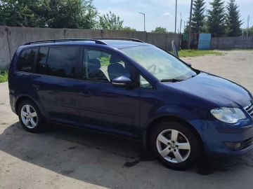 Авто Volkswagen Touran 2009 № 7821453