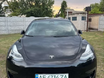 Авто Tesla Model 3 2018 № 7821576